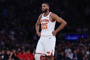 高效输出！布里奇斯半场6投5中得到10分2板3助1断0失误